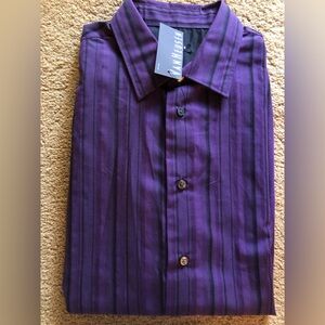 Van Heusen Men’s Long Sleeve NWT Button Up, Collared Shirt Size Large